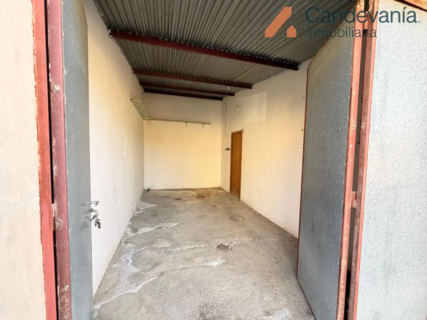 Casa adosada en venta en Gurrea de Gállego con Calefacción, Trastero y Horno
