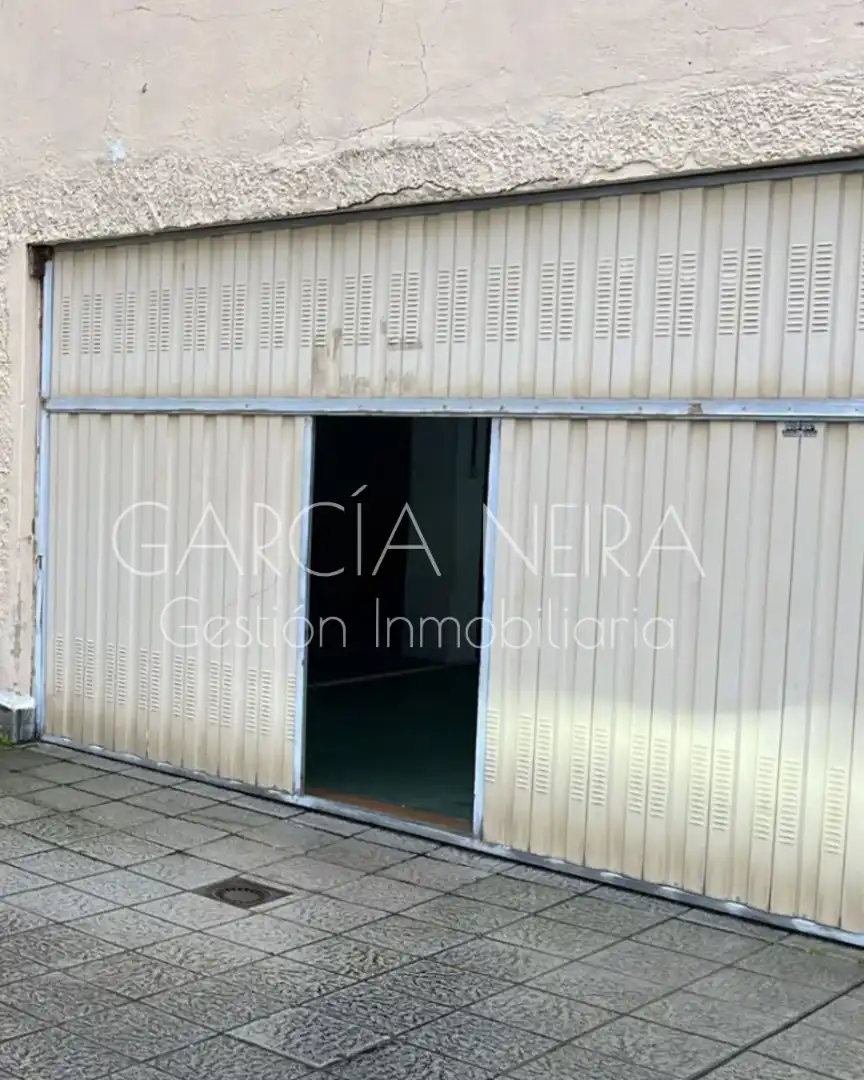 Vista exterior de Pis en venda en Soto del Barco amb Calefacció, Traster i Moblat