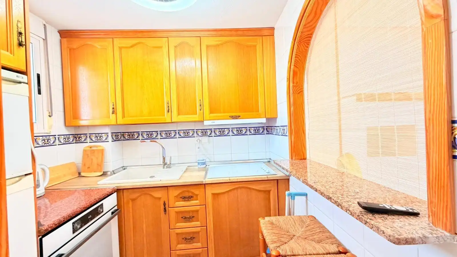 Cuina de Pis en venda en Torrevieja amb Calefacció, Terrassa i Moblat
