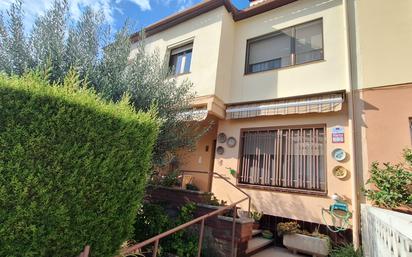 Exterior view of Single-family semi-detached for sale in Olesa de Montserrat  with Air Conditioner and Terrace