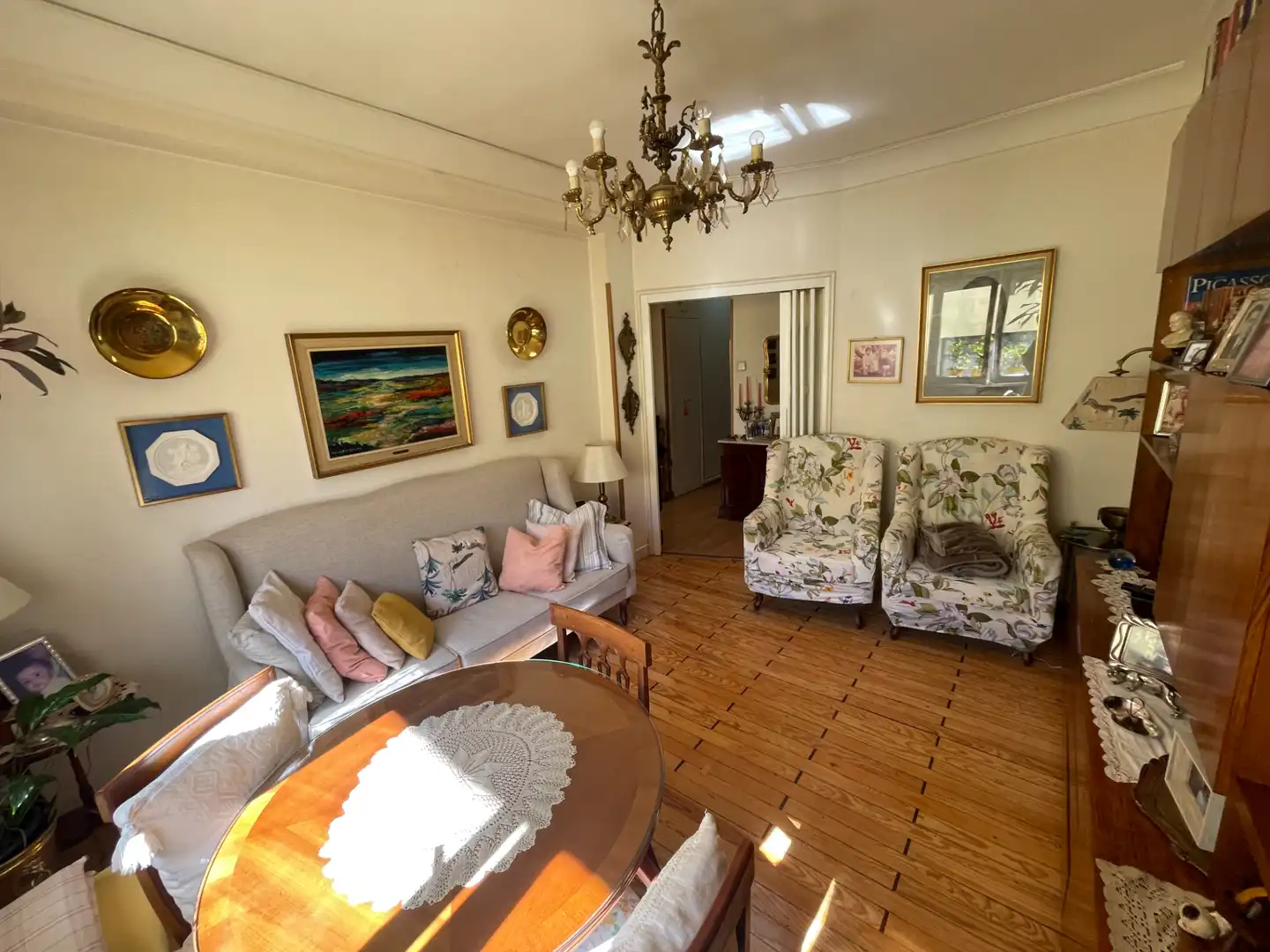 Sala de estar de Piso en venta en  Madrid Capital con Calefacción y Trastero