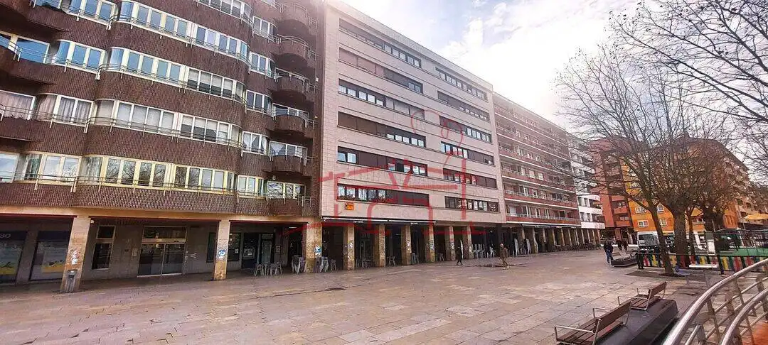 Vista exterior de Pis en venda en Durango amb Calefacció