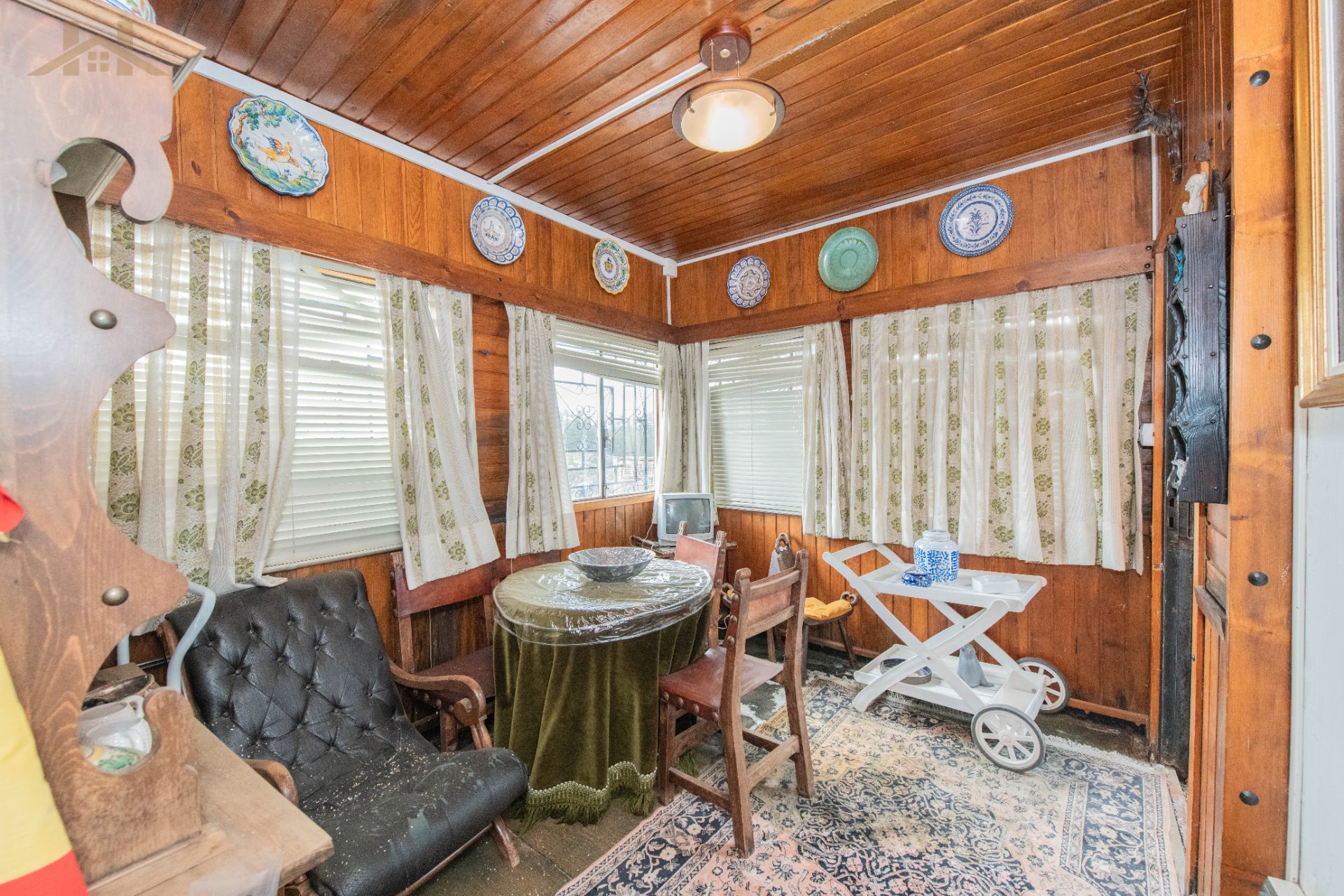 Menjador de Casa o xalet en venda en Miraflores de la Sierra amb Calefacció, Traster i Piscina