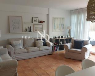 Living room of Flat to rent in  Valencia Capital  with Private garden, Furnished and Community pool