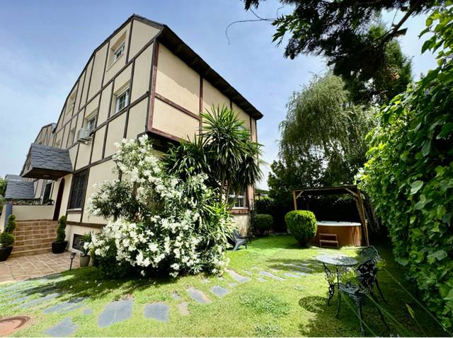 Casa-chalet en Venta en Mirasierra