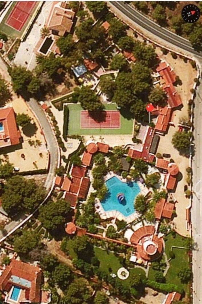 Building for sale in Escandinavia - Cautivador