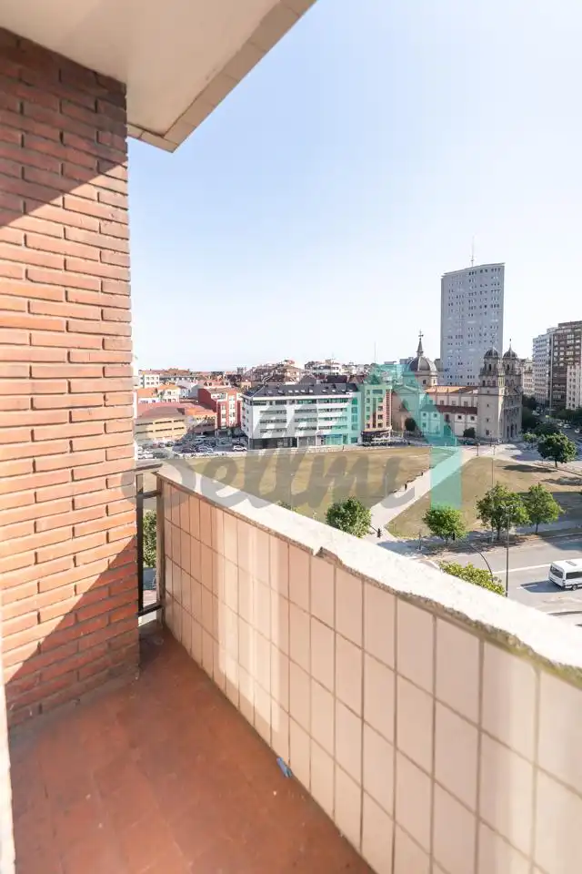Bedroom of Flat for sale in Gijón   with Heating, Parquet flooring and Terrace