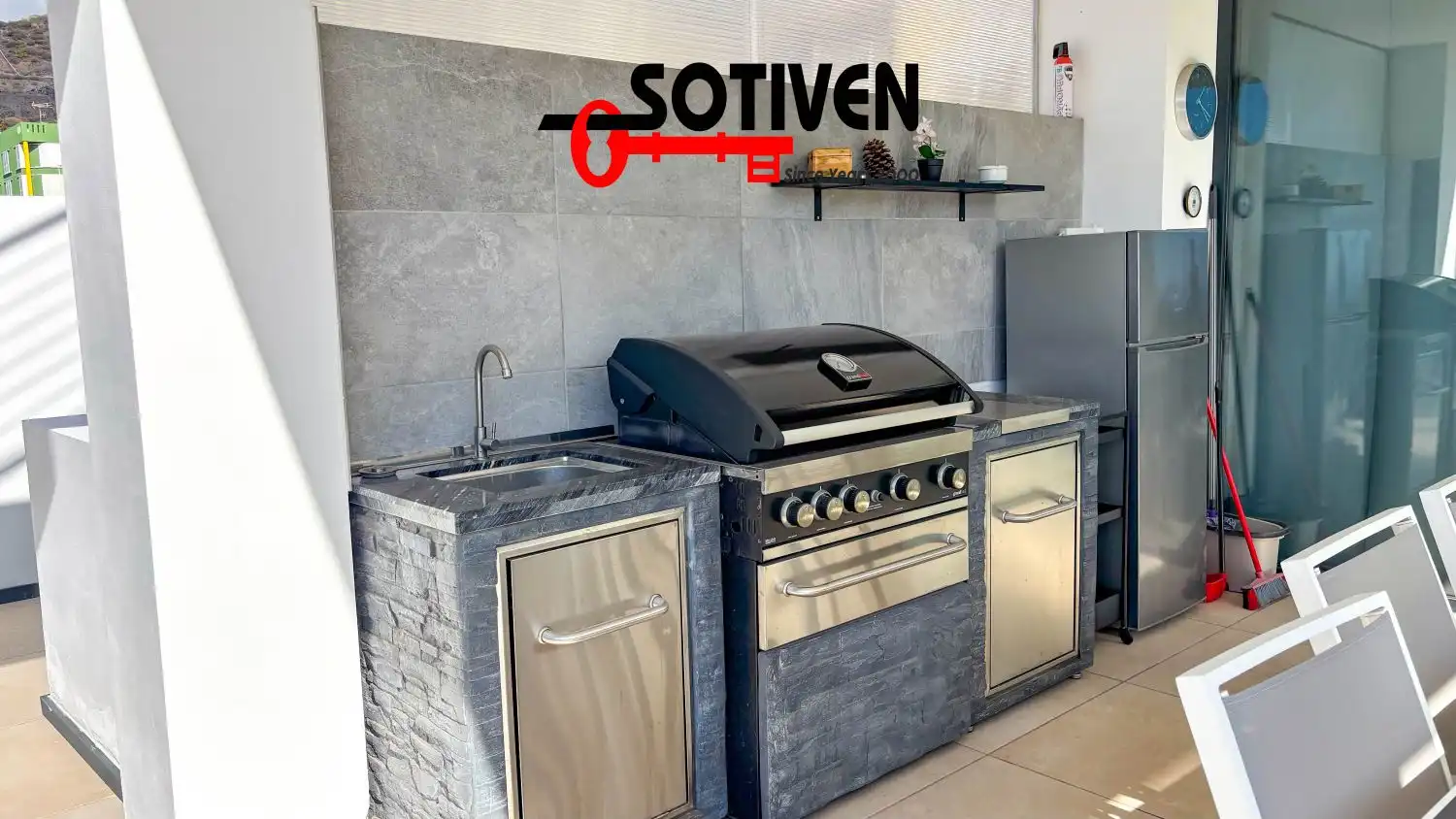 Cocina de Casa o chalet en venta en Adeje con Jardín privado, Terraza y Piscina