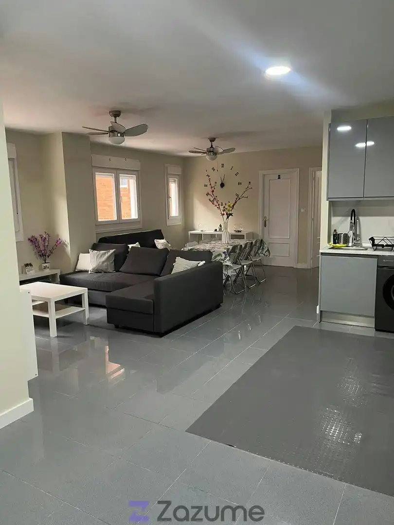 Living room of Flat for rent in Valladolid Capital  with Heating, Furnished and Oven