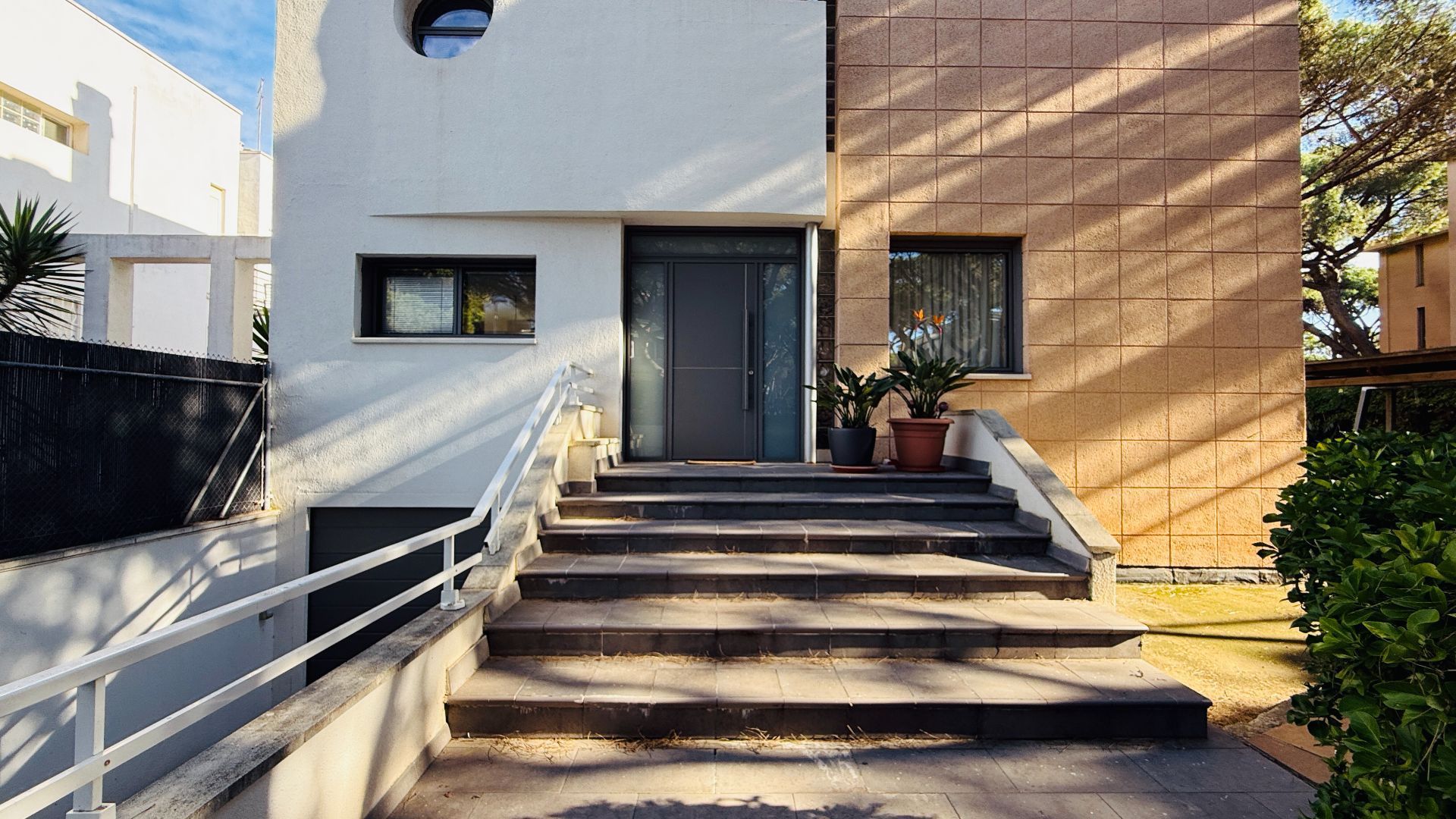 Exterior view of House or chalet to rent in Gavà  with Air Conditioner, Heating and Private garden