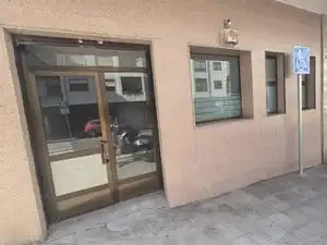 Vista exterior de Planta baja en venta en Vigo 