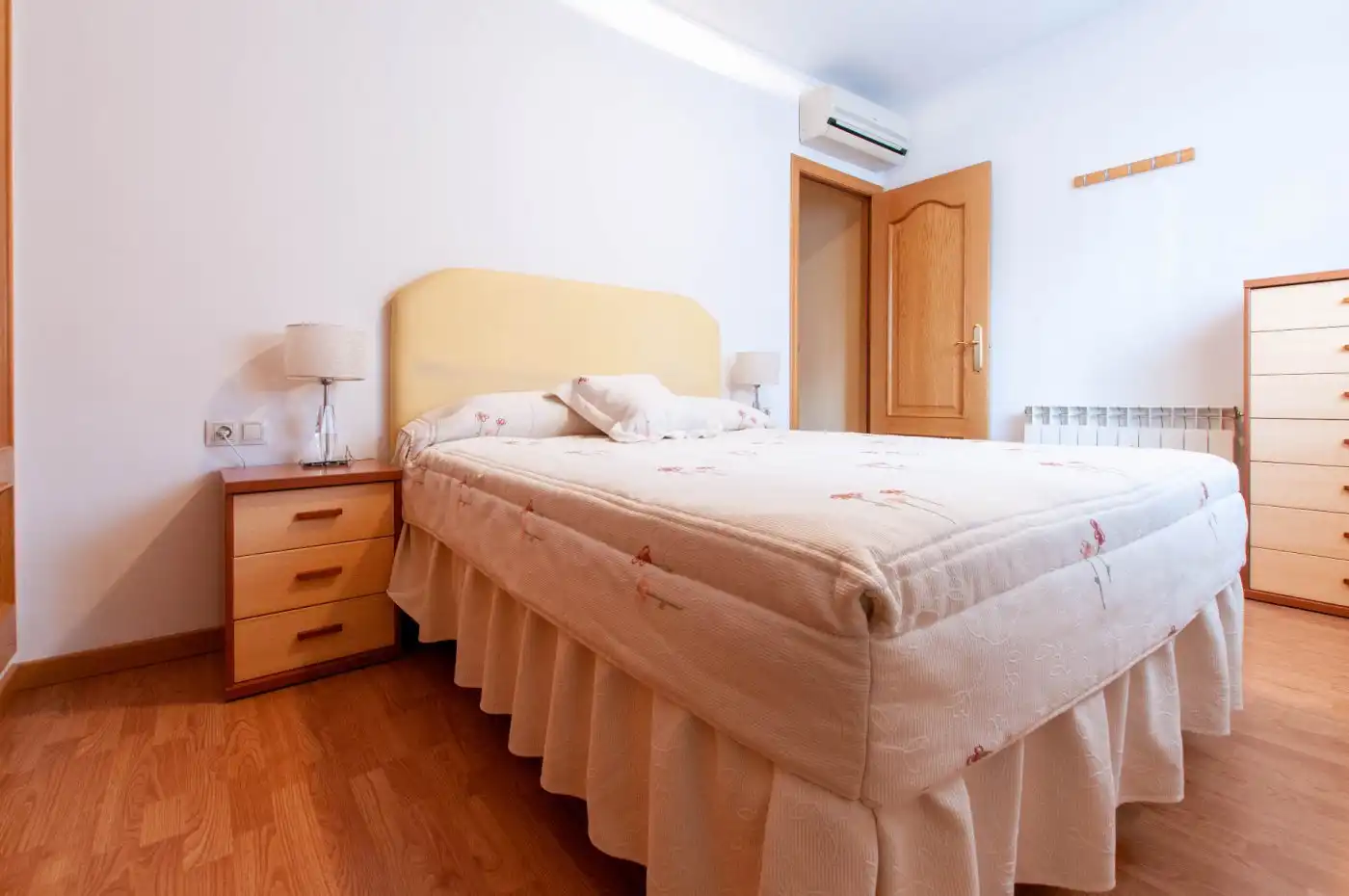 Habitación de Piso de alquiler en Sabadell con Aire acondicionado, Calefacción y Parquet