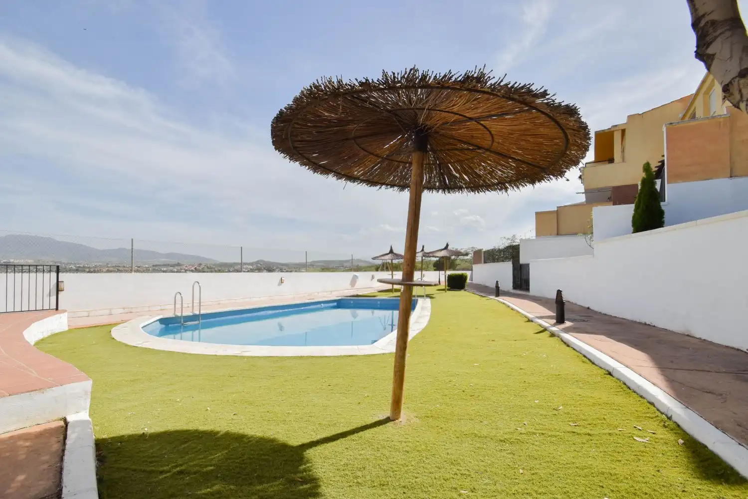 Piscina de Casa adosada en venda en Las Gabias amb Terrassa i Piscina comunitària