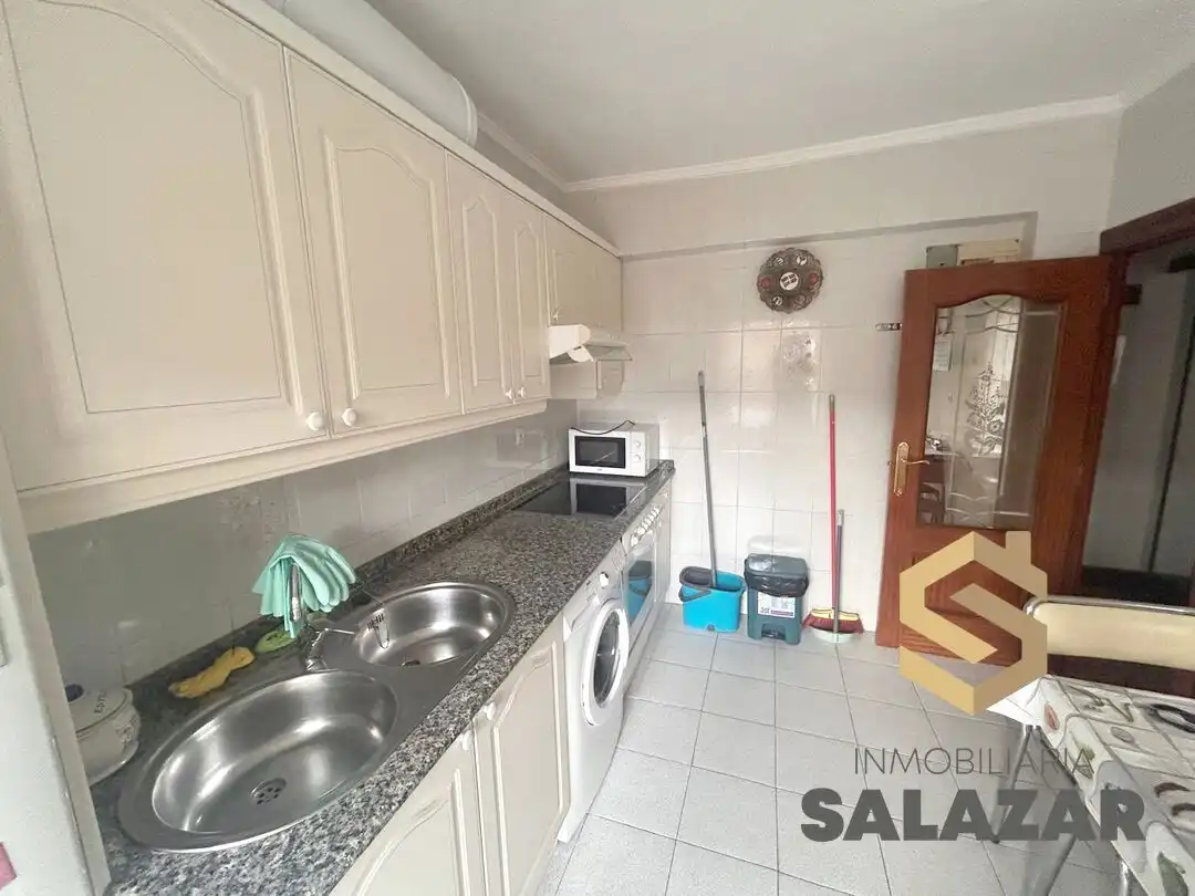 Cocina de Piso de alquiler en Bilbao  con Calefacción y Terraza