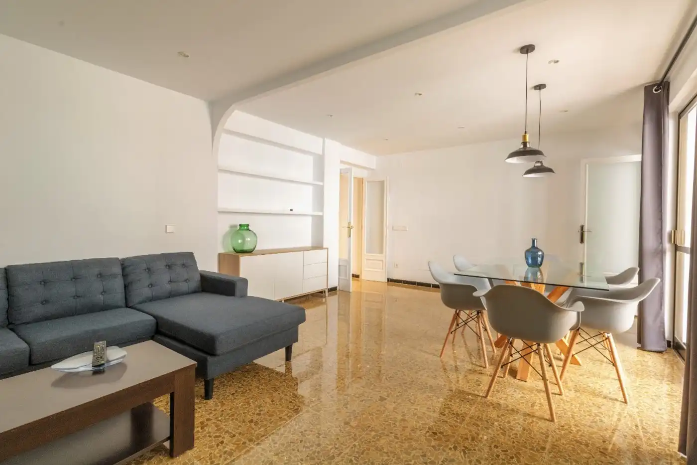 Sala de estar de Piso de alquiler en  Palma de Mallorca con Aire acondicionado, Calefacción y Amueblado