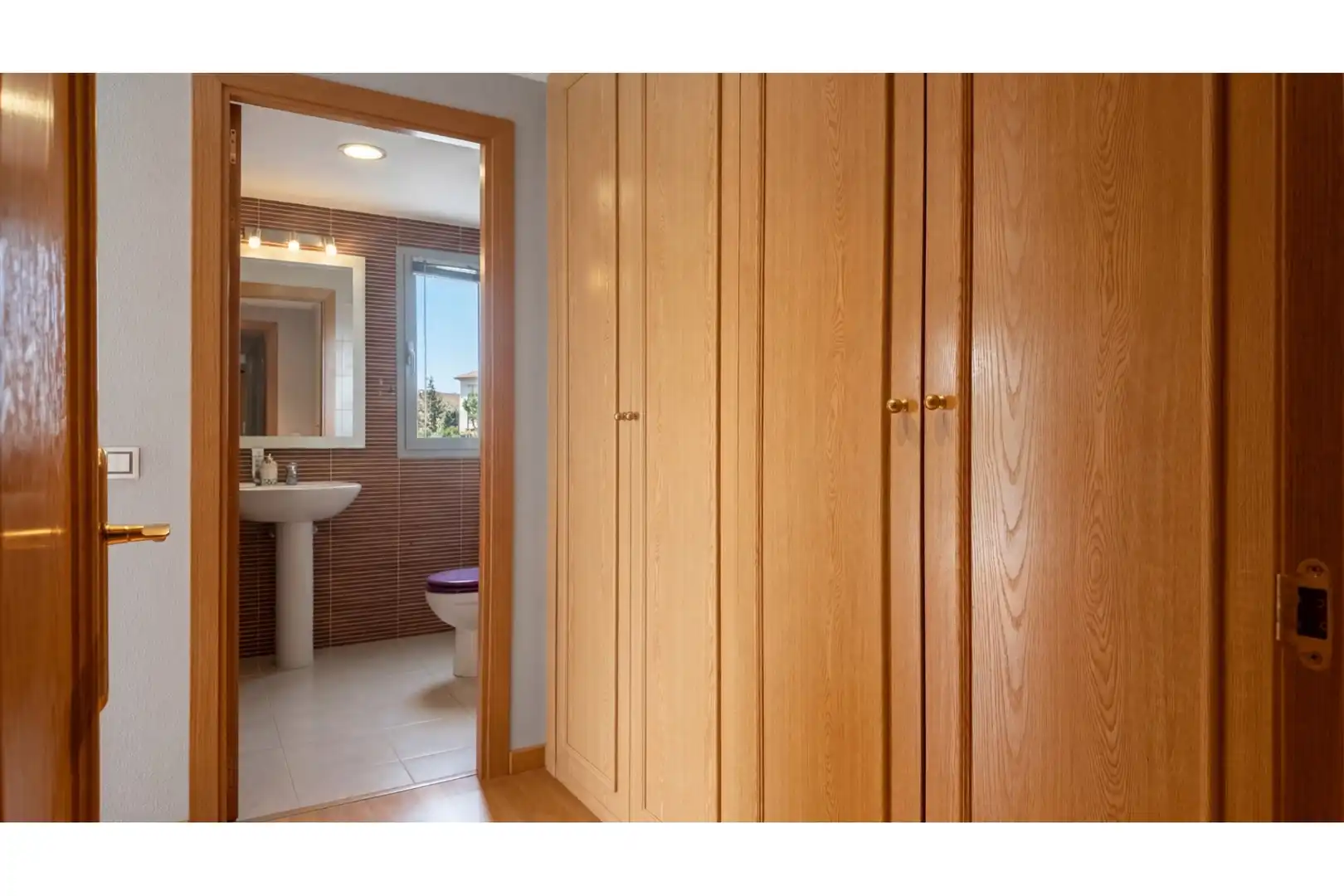 Bathroom of Flat for sale in Alicante / Alacant  with Air Conditioner, Heating and Private garden
