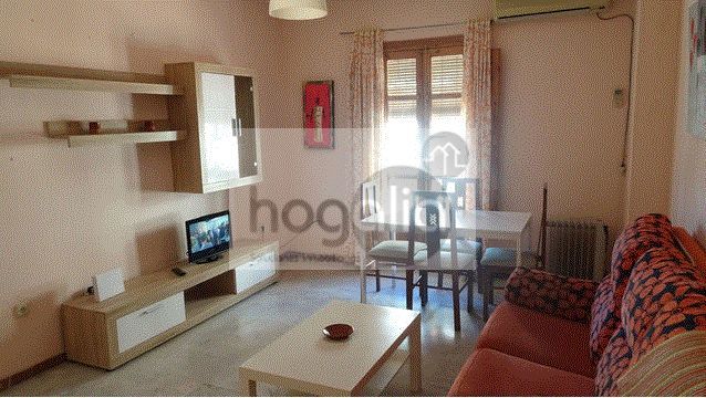 Living room of Flat to rent in  Sevilla Capital  with Air Conditioner and Furnished
