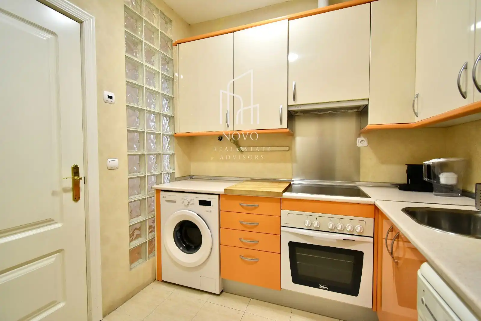Küche von Wohnung zur Miete in Madrid mit Heizung, Terrasse und Möbliert