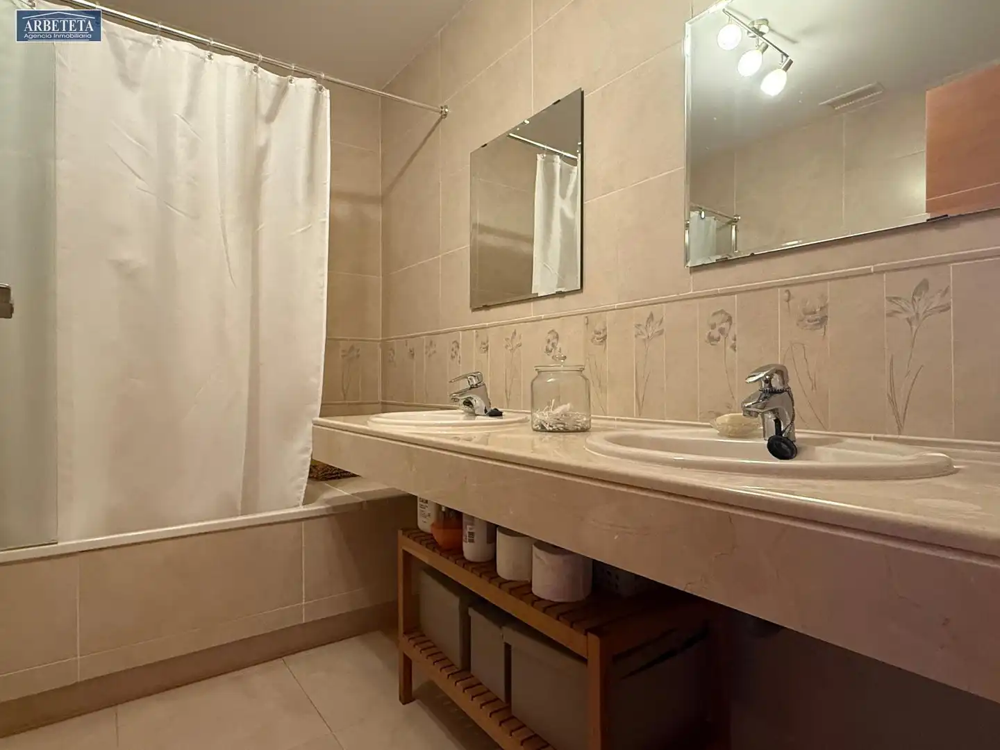 Baño de Casa adosada en venta en Yebes con Aire acondicionado, Calefacción y Terraza