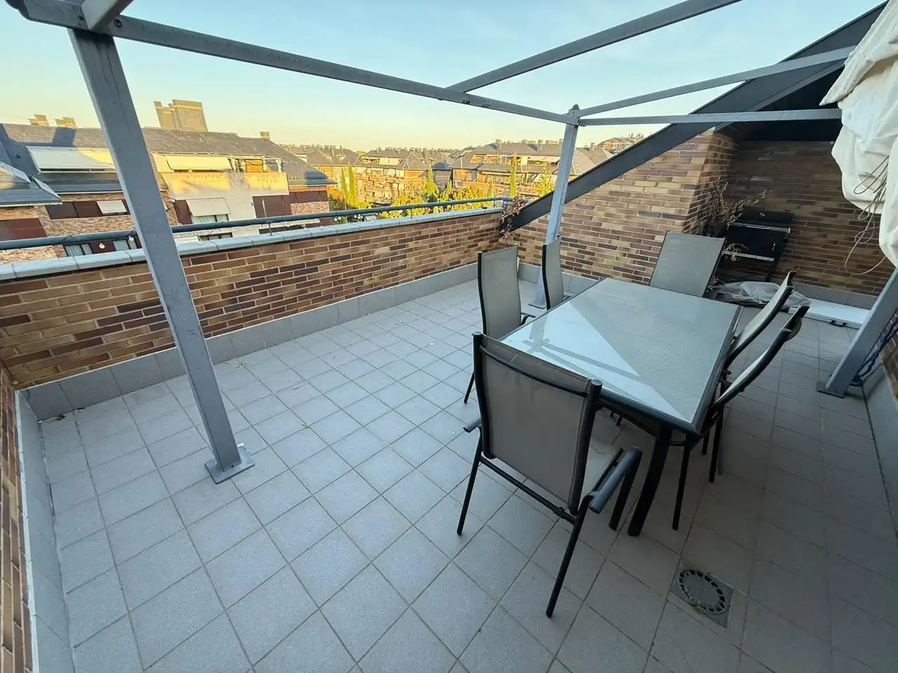 Terrasse von Wohnung zur Miete in Majadahonda mit Klimaanlage, Heizung und Terrasse