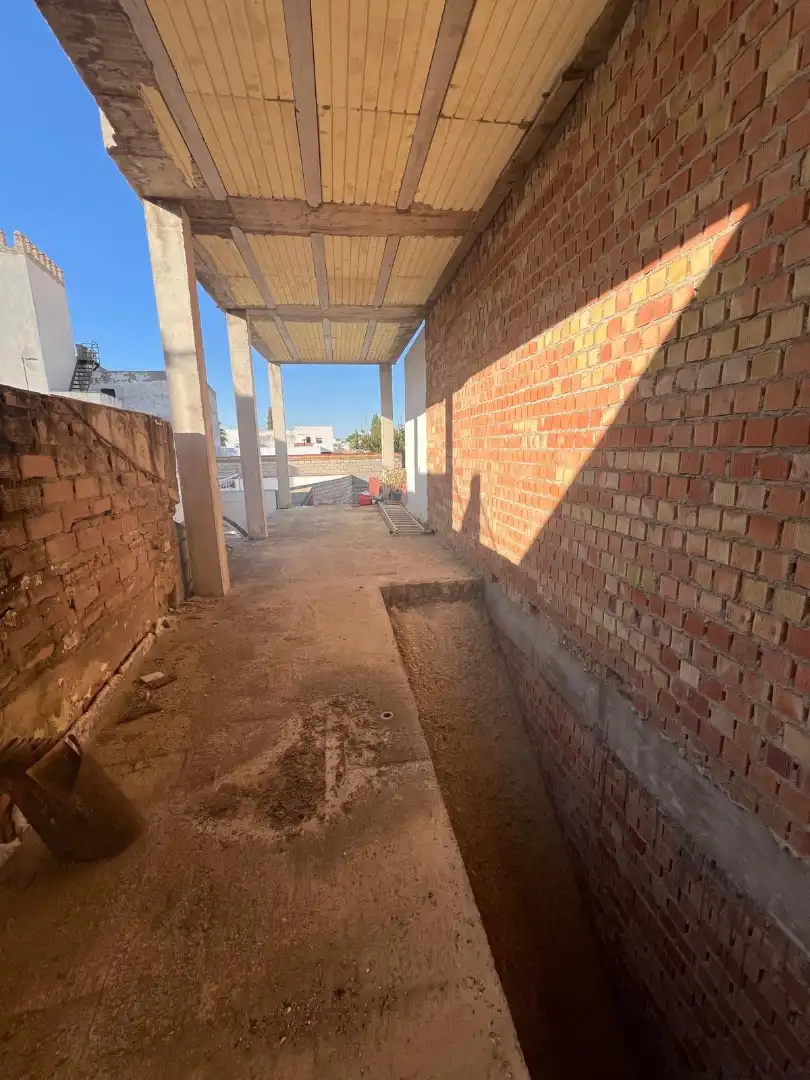 Casa adosada en venta en Salteras con Jardín privado, Terraza y Balcón