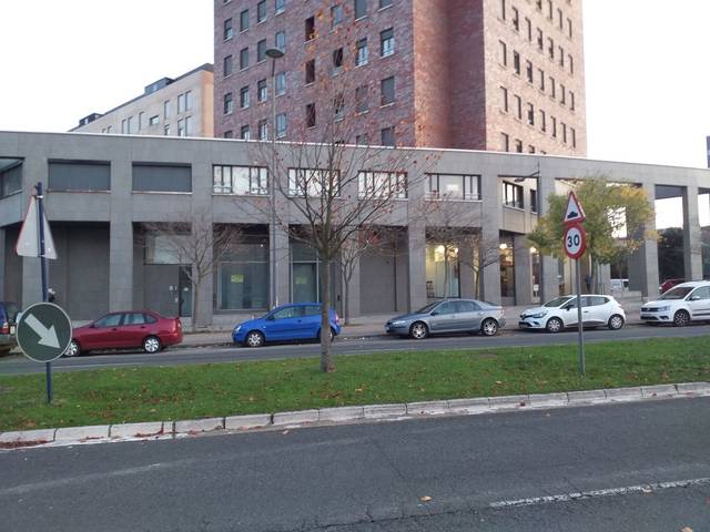 Oficina en Venta en Juan Carlos I Hiribidea en Salburua - Arantzabela