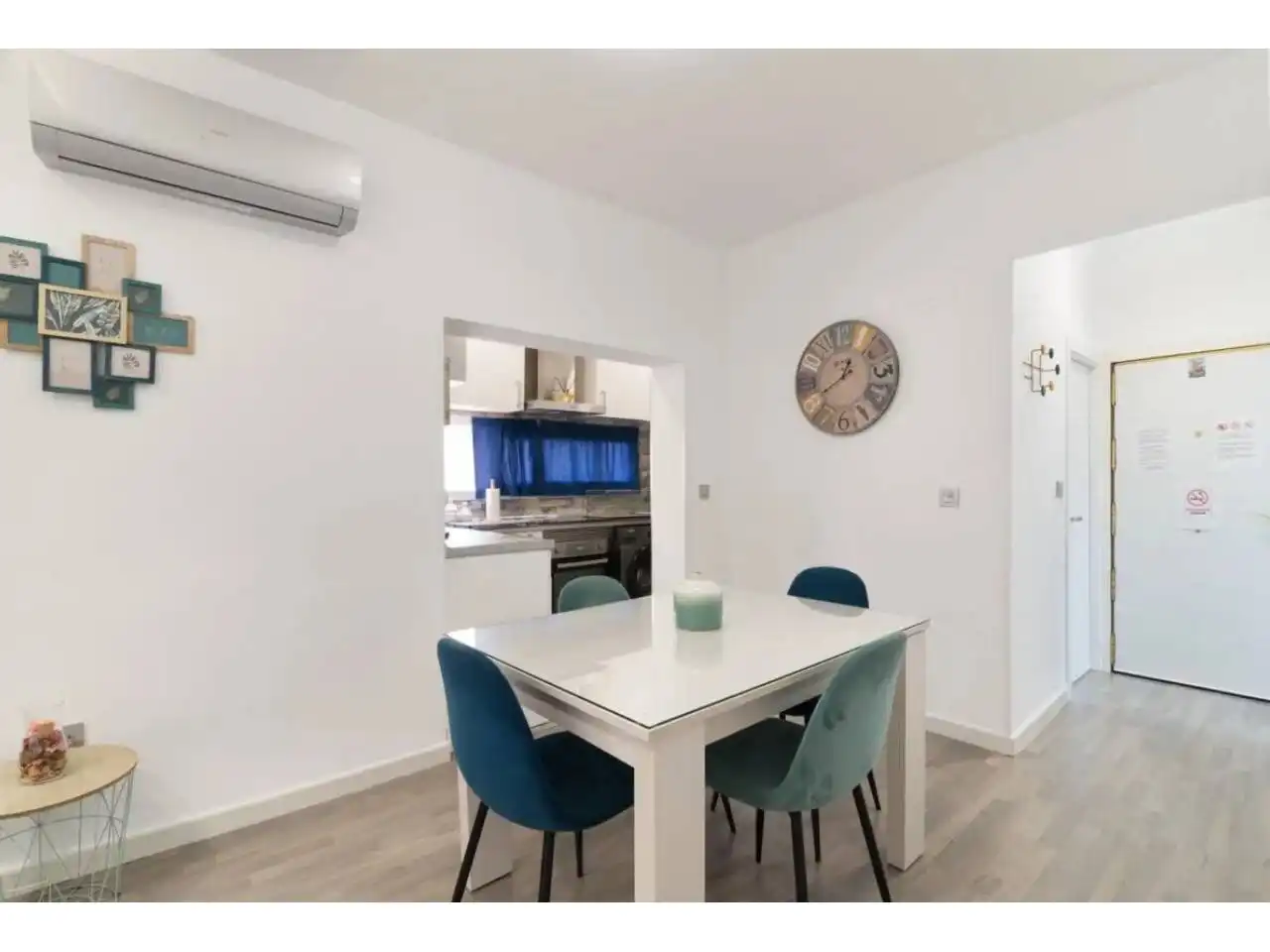 Dining room of Study for sale in Sant Joan Despí  with Air Conditioner, Heating and Parquet flooring