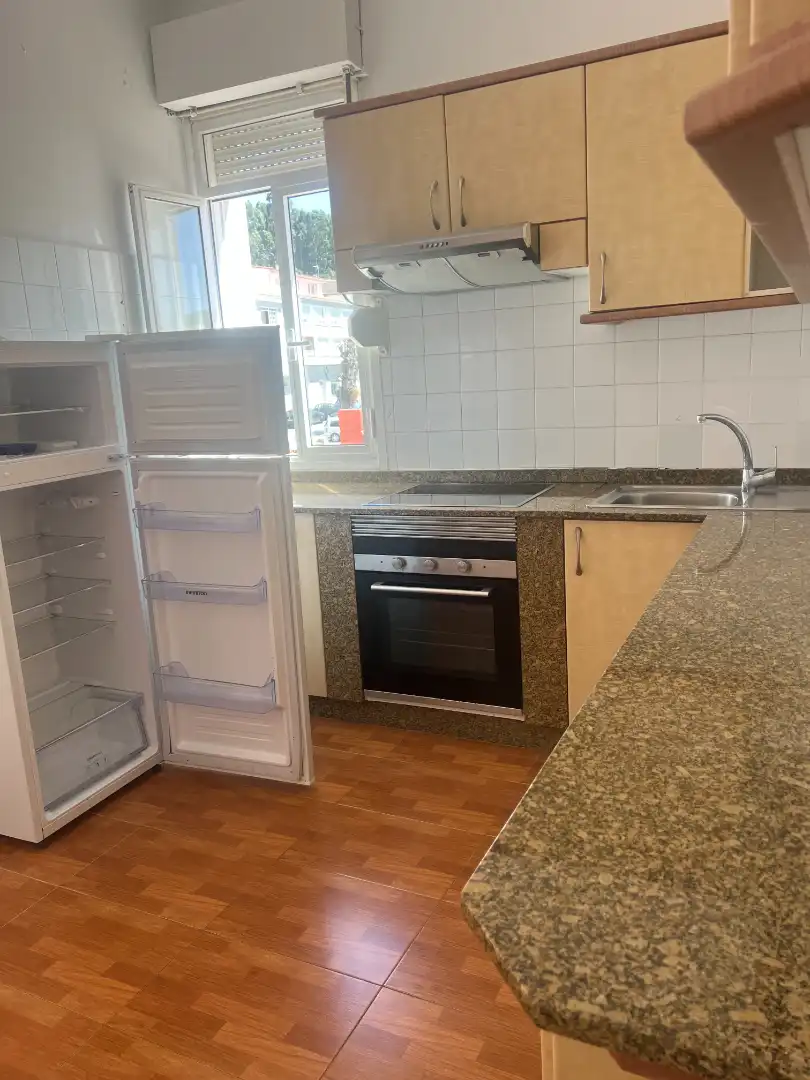 Cocina de Apartamento en venta en Baiona con Calefacción, Terraza y Trastero