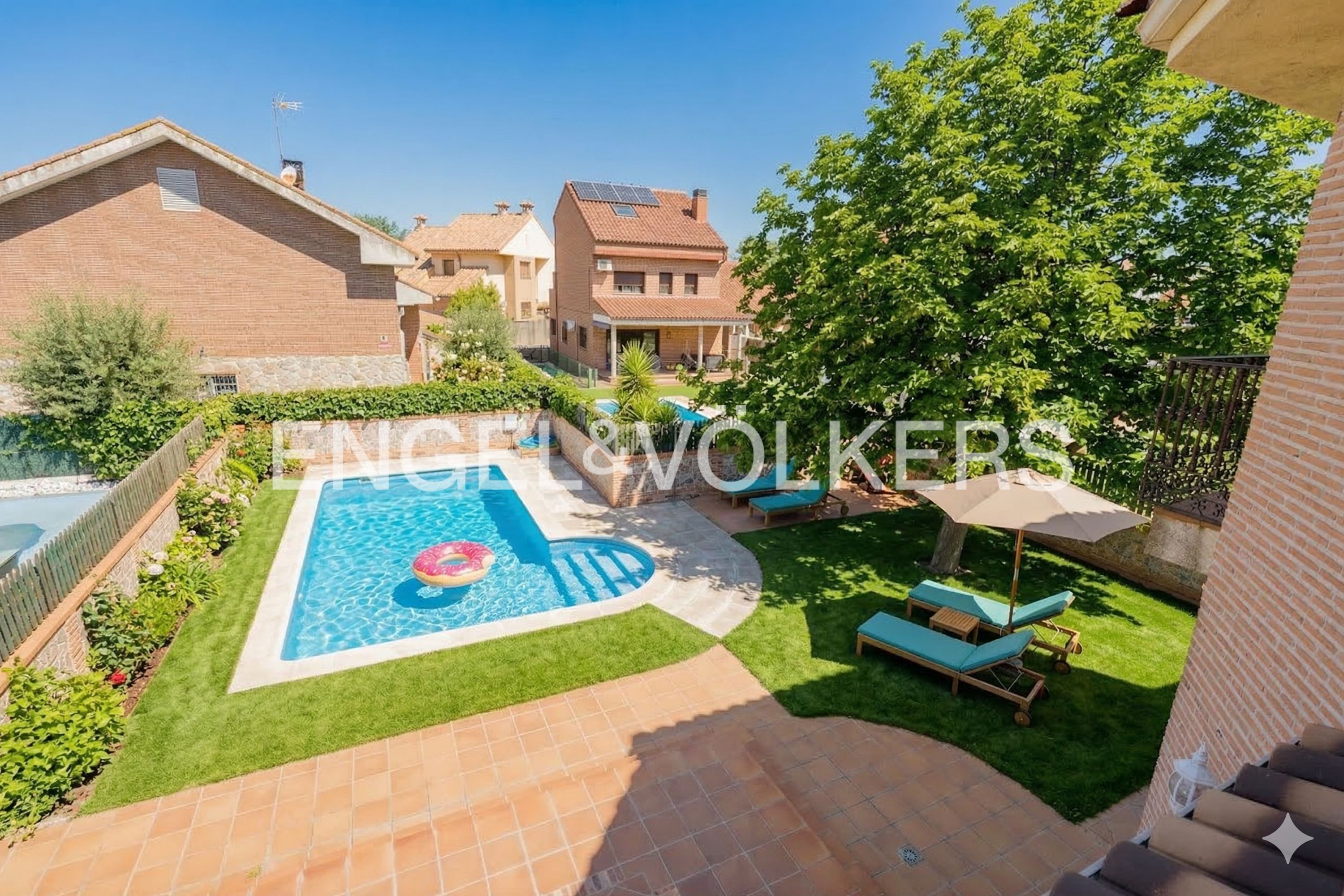 Piscina de Casa adosada en venda en Griñón amb Calefacció, Jardí privat i Terrassa
