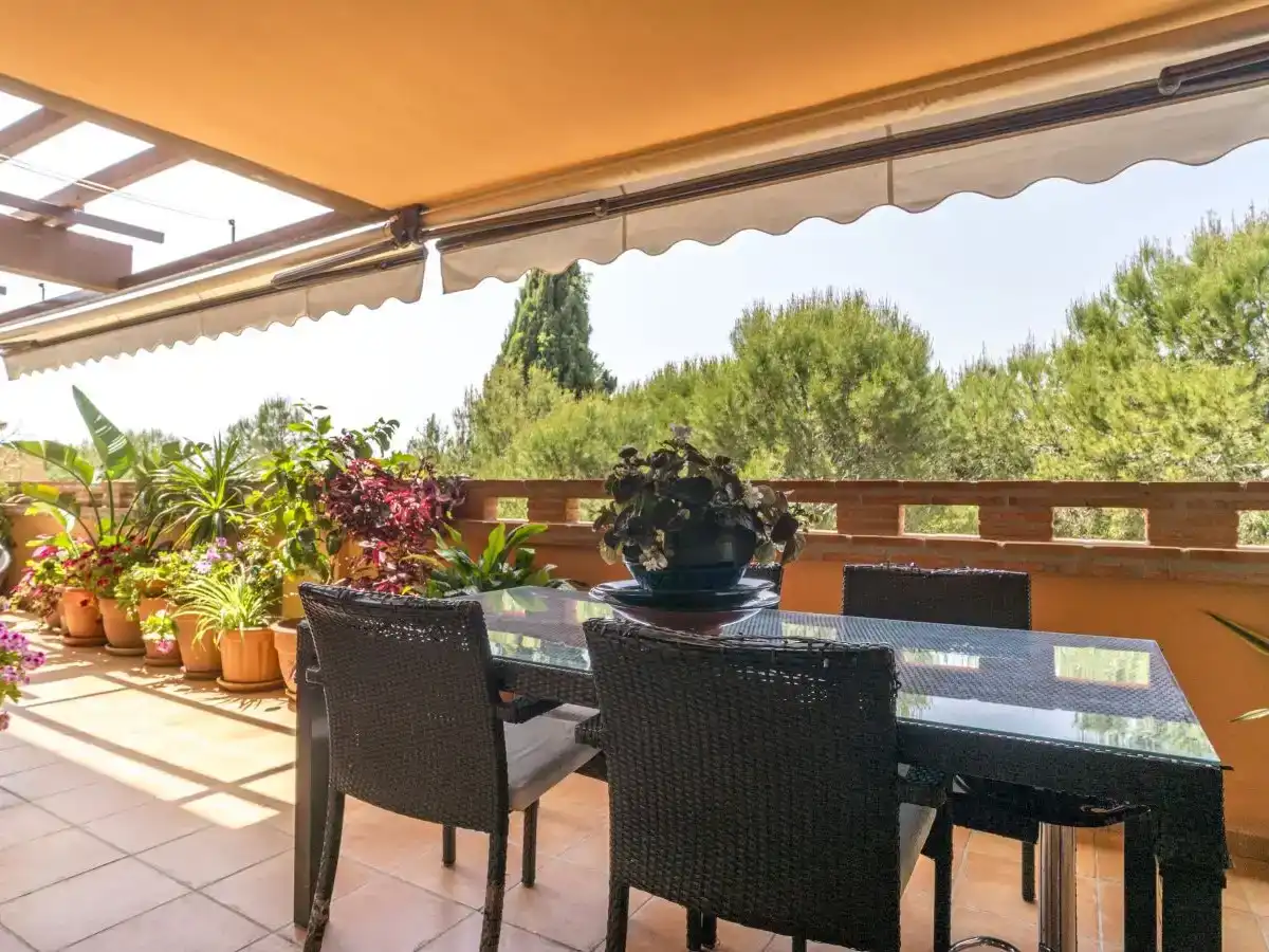 Terrassa de Apartament en venda en Marbella amb Aire condicionat i Piscina