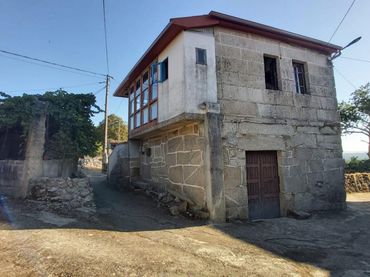 Casa amb jardí en venda a LG VILASECO