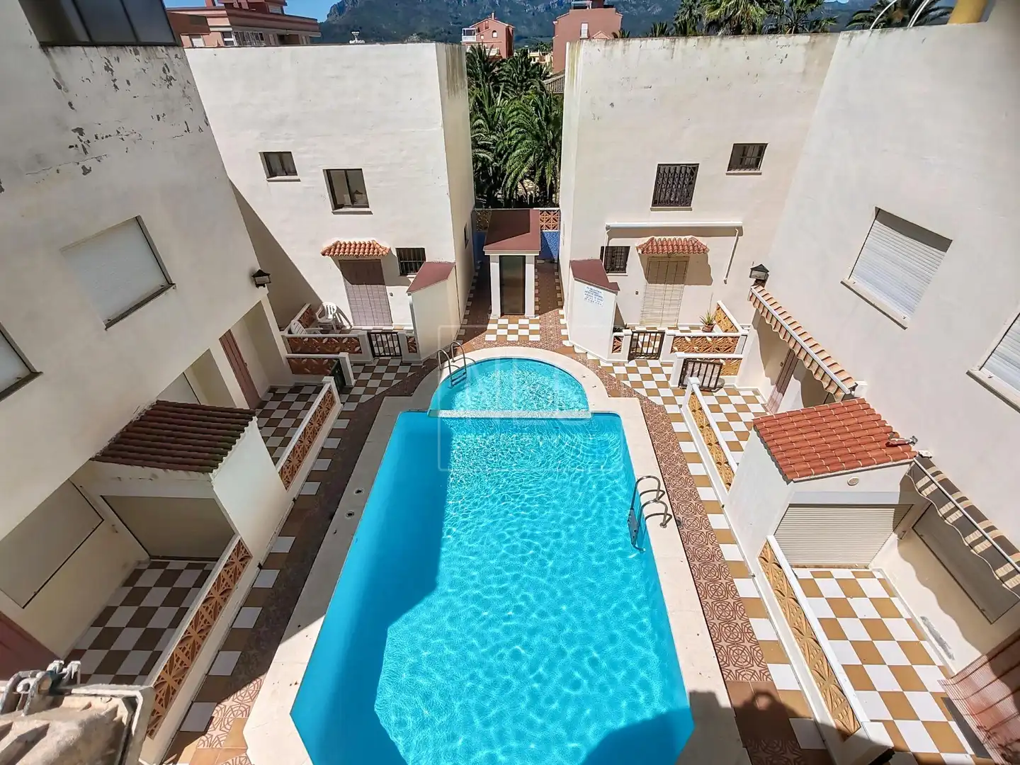 Piscina de Ático en venta en Tavernes de la Valldigna con Terraza, Trastero y Piscina comunitaria