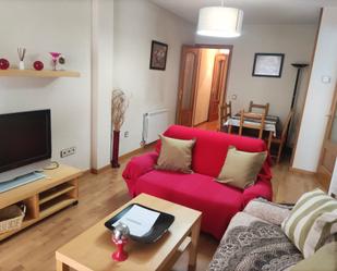 Living room of Flat to rent in Getafe  with Air Conditioner, Heating and Parquet flooring