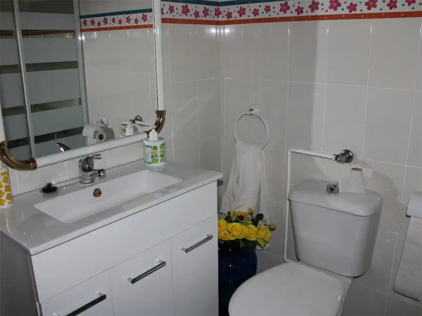 Bany de Casa o xalet en venda en Yeles amb Aire condicionat i Piscina