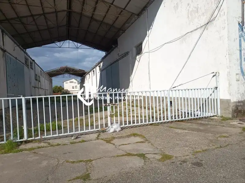 Vista exterior de Nave industrial en venta en Navalmoral de la Mata