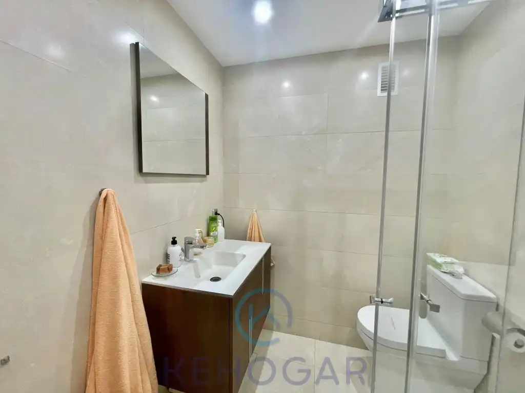 Bathroom of Flat for sale in Dos Hermanas