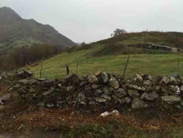 Terreno en Venta en MO-5, 18 en Morcín