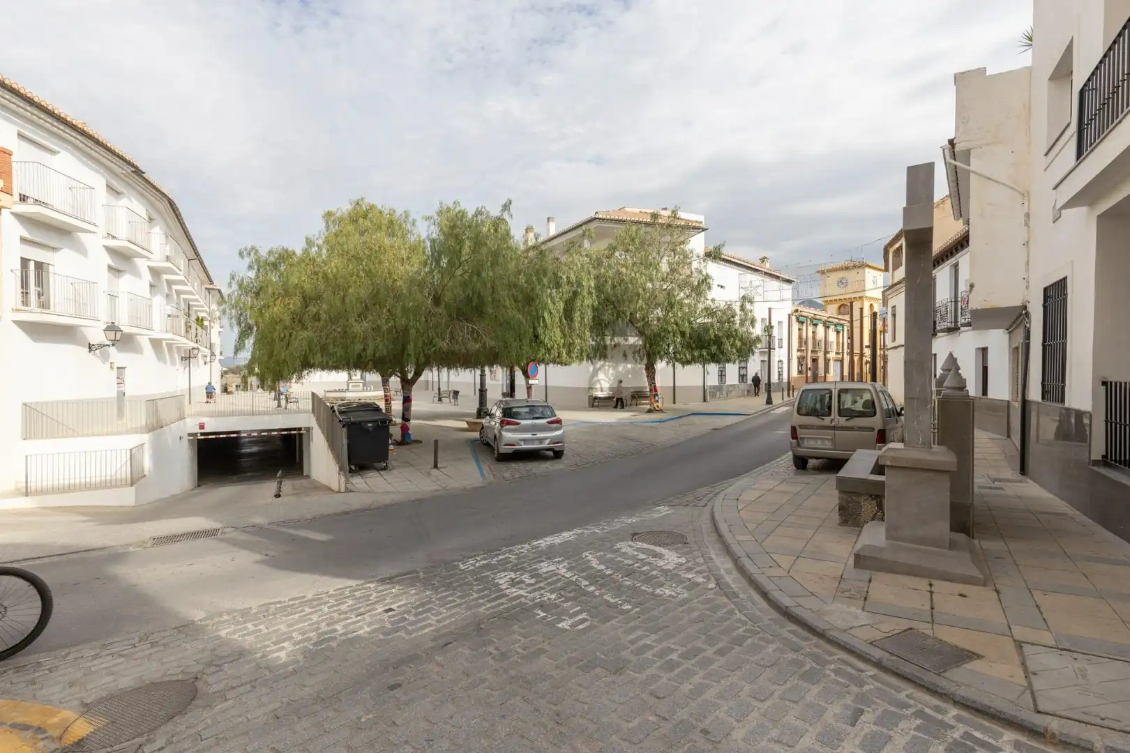 Vista exterior de Casa o xalet en venda en Dílar amb Aire condicionat i Balcó