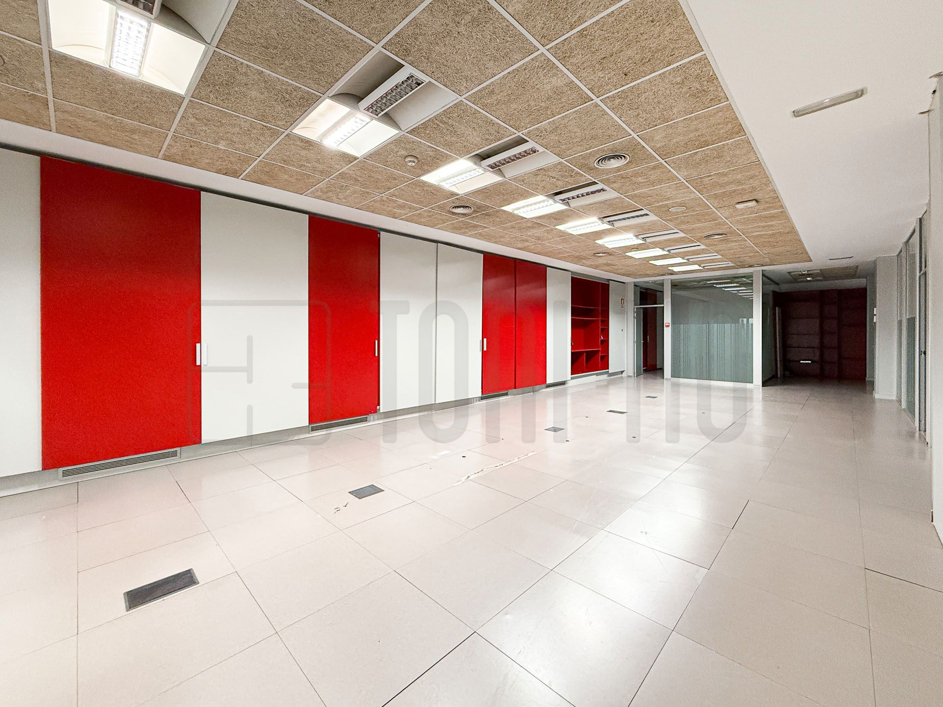 Office for sale in Sabadell  with Air Conditioner, Heating and Internet