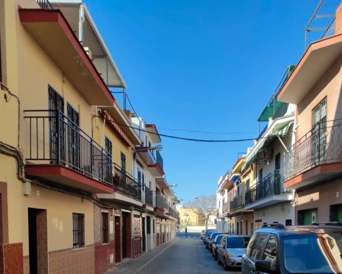 Vista exterior de Piso en venta en  Sevilla Capital con Terraza