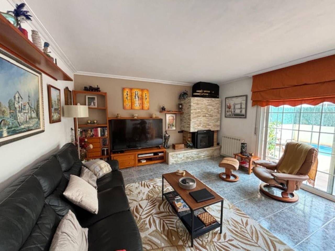 Living room of Single-family semi-detached for sale in Vilanova i la Geltrú  with Heating, Private garden and Terrace