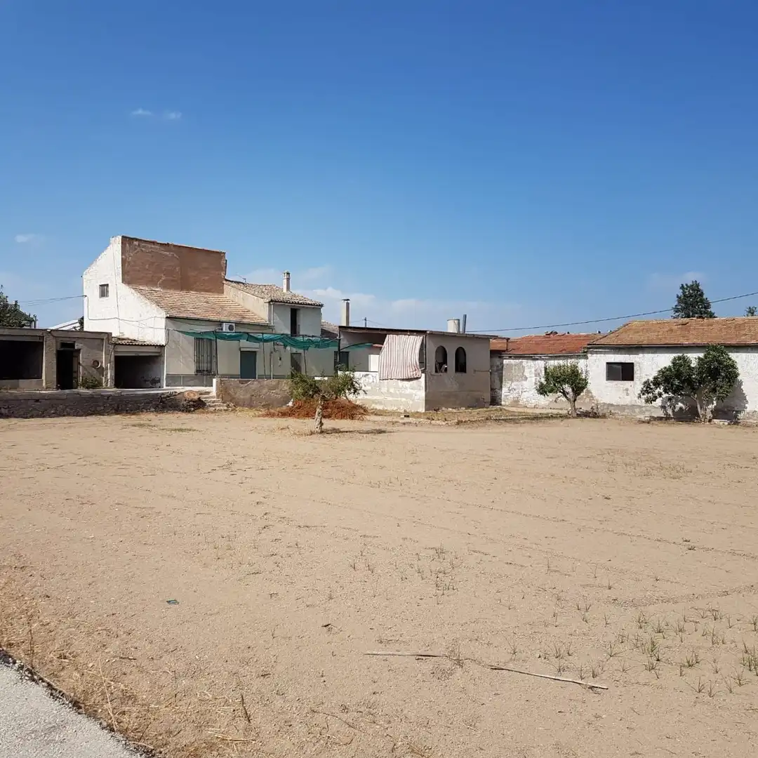 Finca rústica en venda a Los Dolores