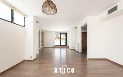 Sala d'estar de Àtic en venda en  Barcelona Capital amb Aire condicionat, Calefacció i Terrassa