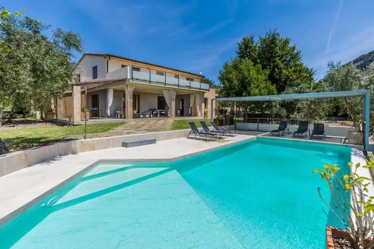 Country house with pool for sale in Pollença Poble