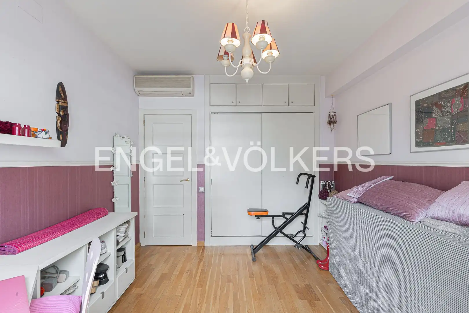 Bedroom of Flat for sale in Barcelona  with Air Conditioner, Heating and Private garden