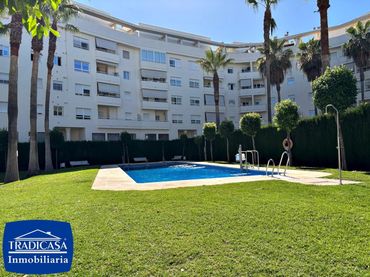 Pis amb piscina en venda a Caballero Bonald - San José Obrero - Guadalcacín