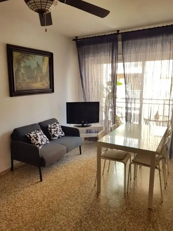 Wohnzimmer von Wohnung zur Miete in Granada mit Heizung, Möbliert und Ofen