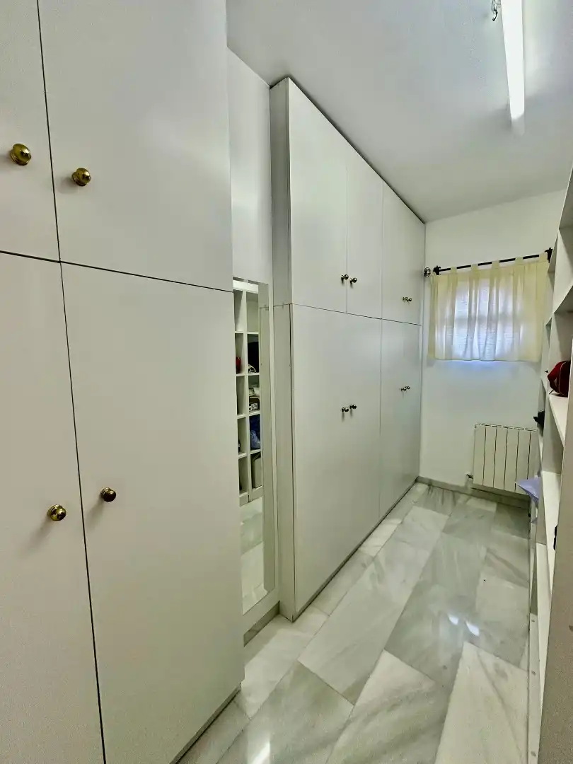 Casa amb terrassa en venda a Paseo de España 33, imagen 3