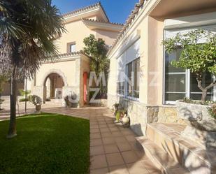 Jardí de Casa o xalet en venda en El Puerto de Santa María amb Aire condicionat, Terrassa i Piscina