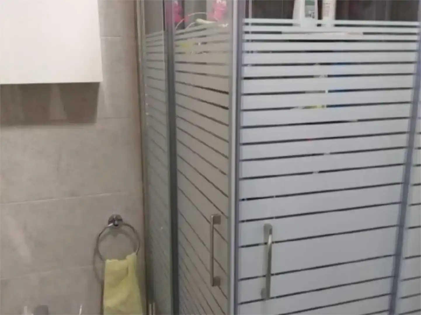 Bathroom of Flat for share in Alcorcón  with Furnished